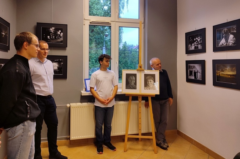 07-1718092613031 -- Głos zabiera drugi autor prezentowanych na wystawie fotografii, czyli Mikołaj
[Fot. z telefonu]